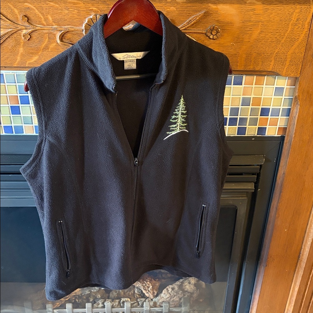 Women's Black Fleece Vest with Tree Embroidery - Soft Layering Vest